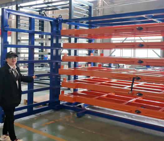 Steel plate rack for workshop yard