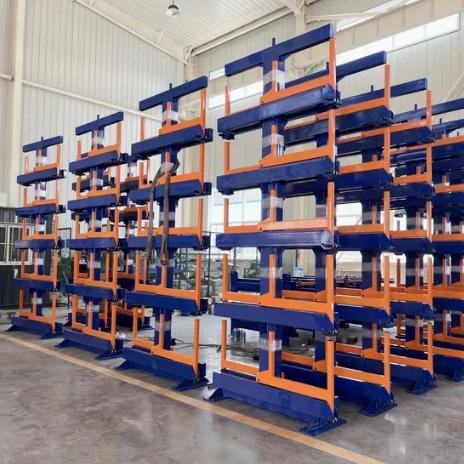 Storage solution for long timber packs